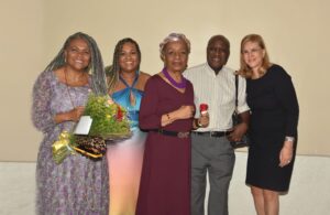 Homenagem-Daniele1-300x195